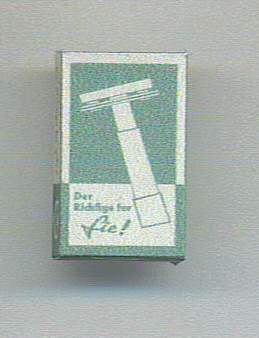 WWII German Rogerit Razor Box